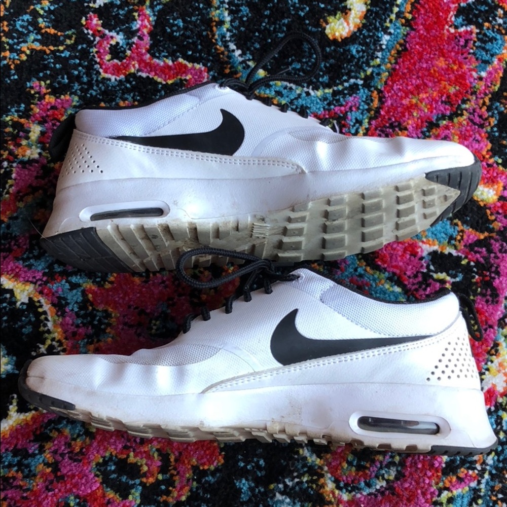 Nike | Air Max Thea 🖤💀
